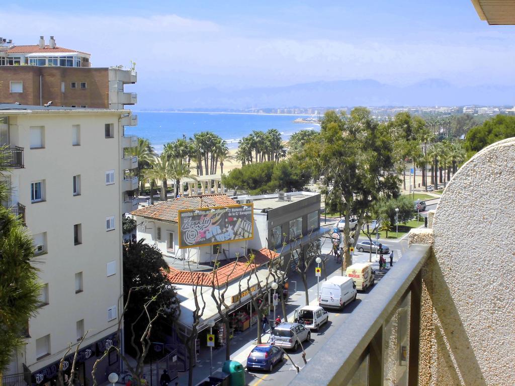 Rentalmar Diplomatic Park Salou Room photo